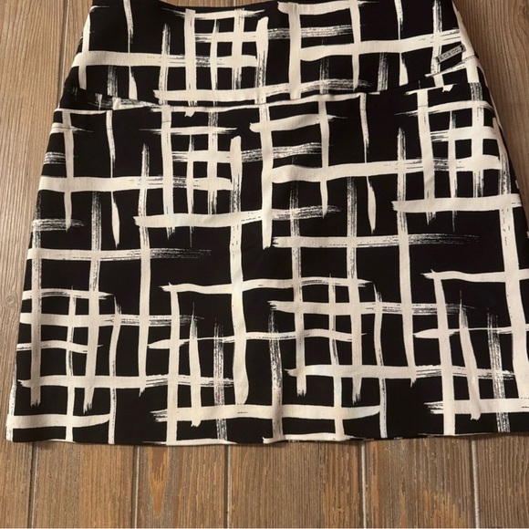 ✨💎NWOT💎✨SC & CO.. Skirt with shorts underneath! Beautiful. Size Medium. - Picture 3 of 5